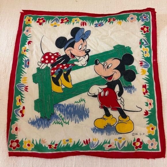 Vintage Mickey and Minnie Mouse handkerchief. - Picture 2 of 3